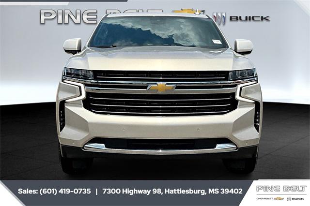2023 Chevrolet Suburban 2WD LT