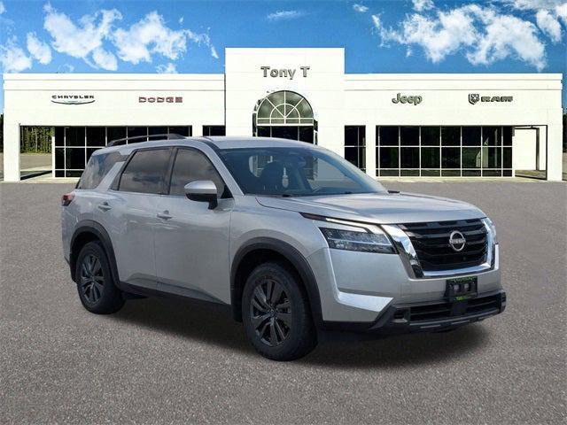 2022 Nissan Pathfinder SV 2WD 2022 Nissan Pathfinder SV 2WD