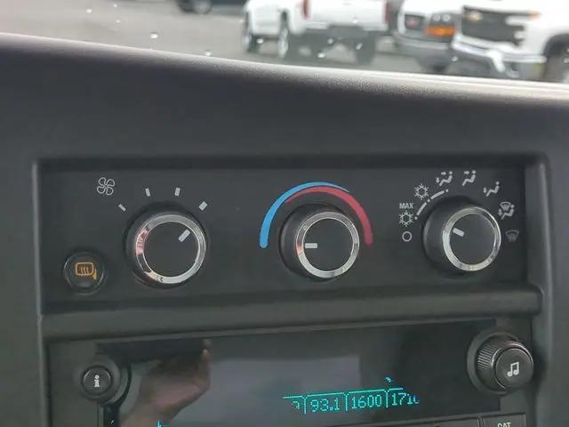 2025 GMC Savana Cutaway Work Van