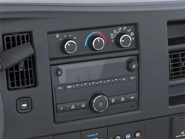 2025 GMC Savana Cutaway Work Van