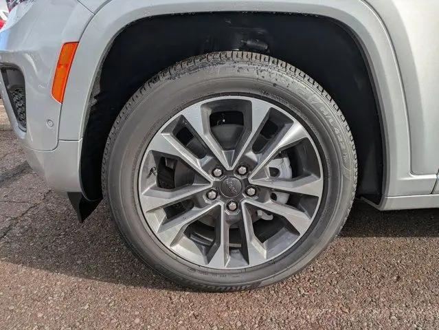 2025 Jeep Grand Cherokee L Overland 4x4