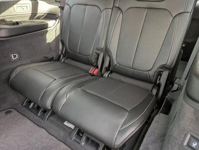 2025 Jeep Grand Cherokee L Overland 4x4