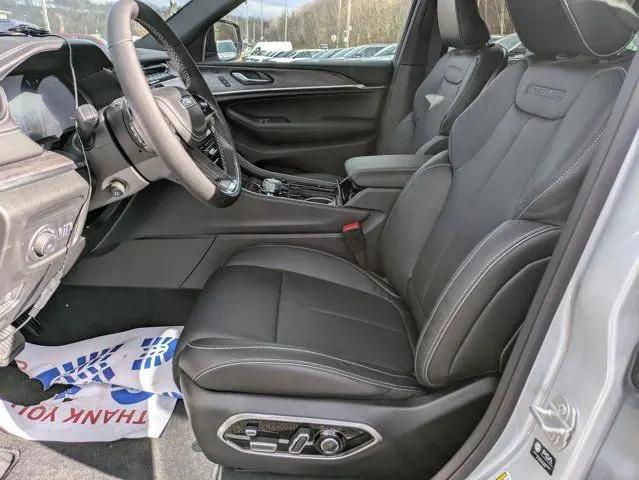 2025 Jeep Grand Cherokee L Overland 4x4