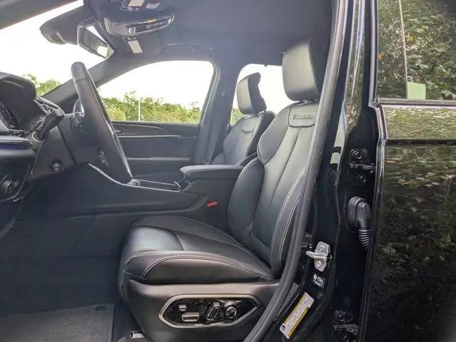 2025 Jeep Grand Cherokee L Overland 4x4