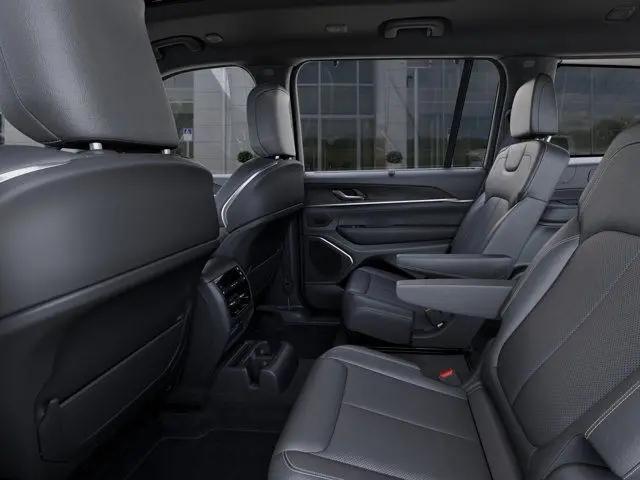 2025 Jeep Grand Cherokee L Overland 4x4
