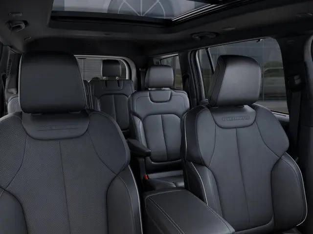 2025 Jeep Grand Cherokee L Overland 4x4