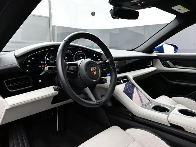 2025 Porsche Taycan 4