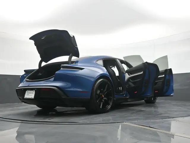 2025 Porsche Taycan 4
