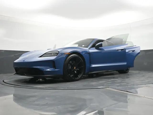 2025 Porsche Taycan 4