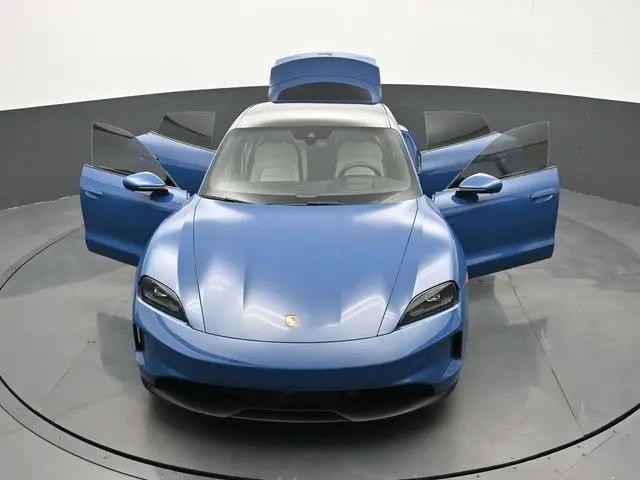 2025 Porsche Taycan 4