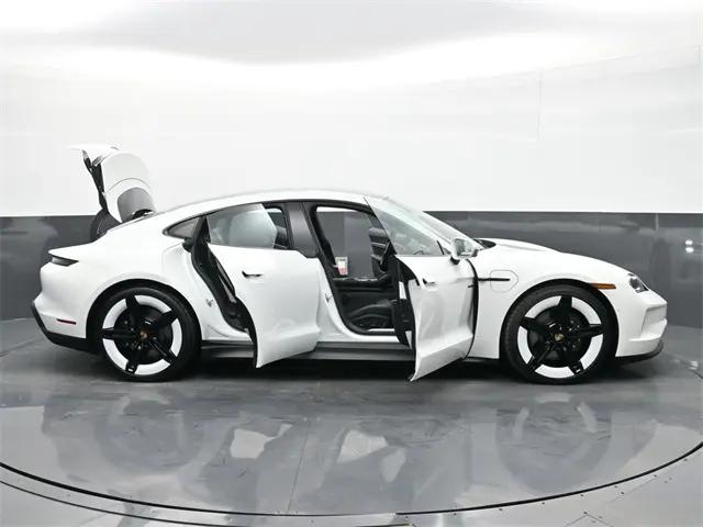2025 Porsche Taycan 4