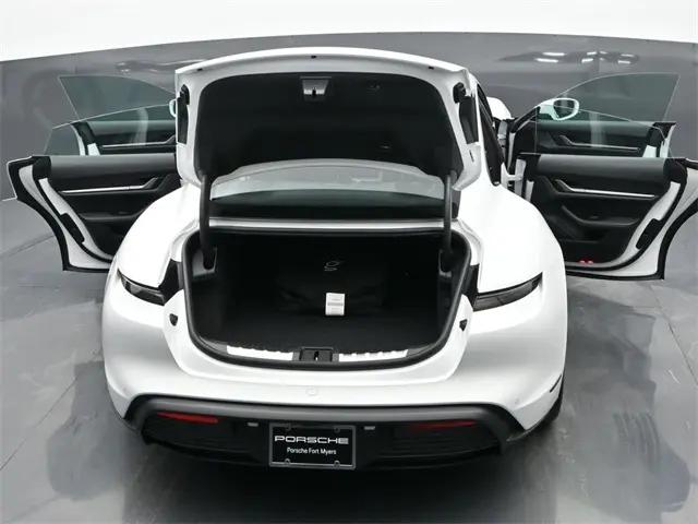 2025 Porsche Taycan 4