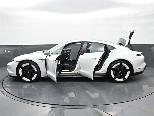 2025 Porsche Taycan 4