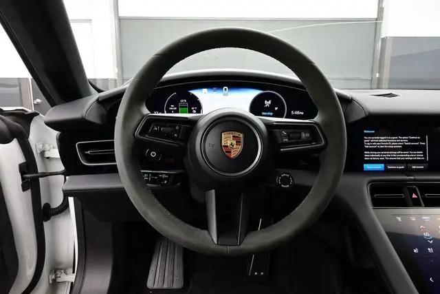 2025 Porsche Taycan 4