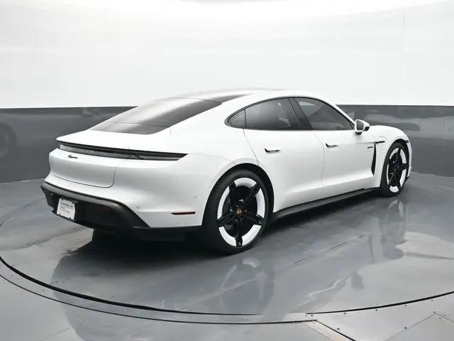 2025 Porsche Taycan 4