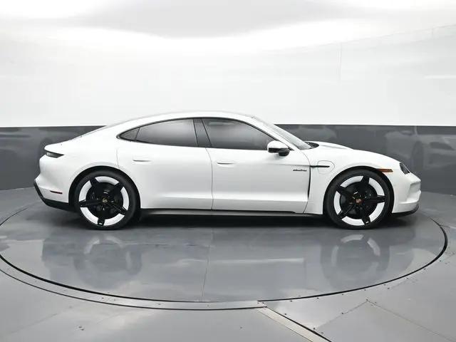2025 Porsche Taycan 4