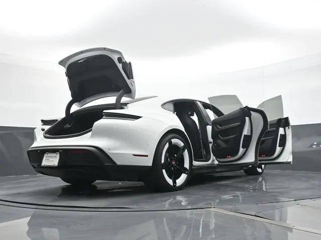 2025 Porsche Taycan 4