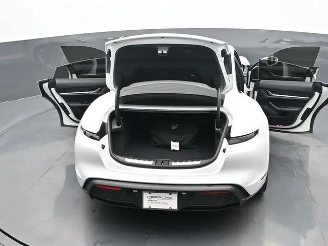 2025 Porsche Taycan 4