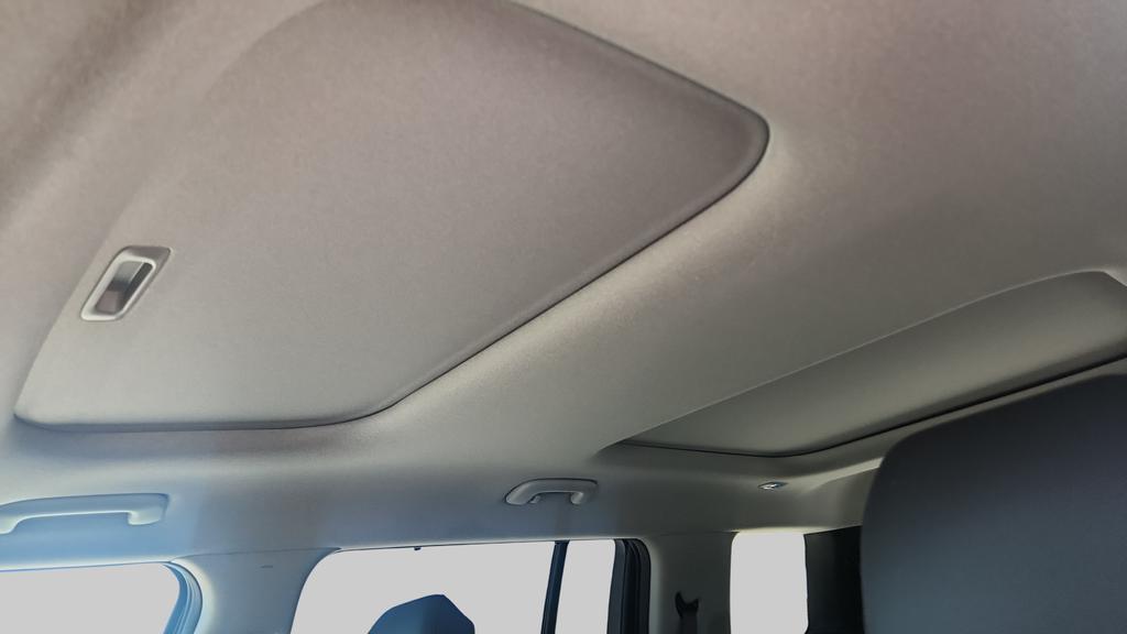 2026 Hyundai Santa Fe Limited - Photo 11