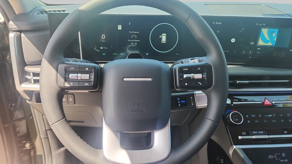 2026 Hyundai Santa Fe Limited - Photo 13