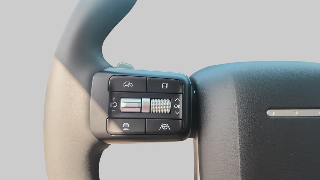 2026 Hyundai Santa Fe Limited - Photo 14