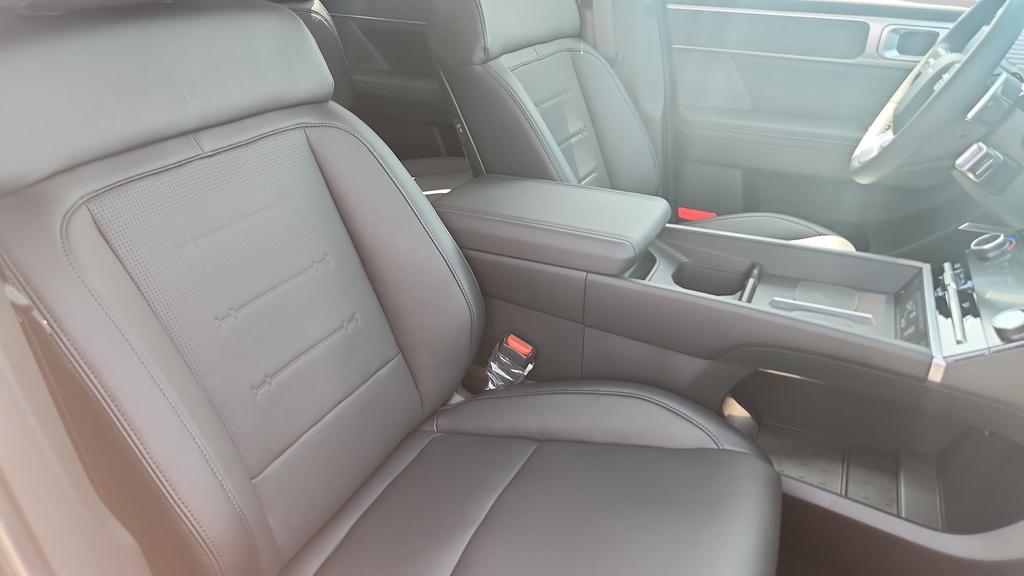 2026 Hyundai Santa Fe Limited - Photo 34