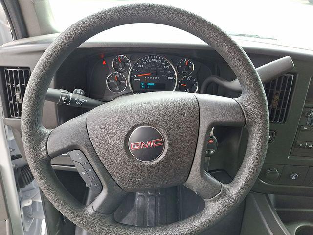 2025 GMC Savana Cutaway Work Van