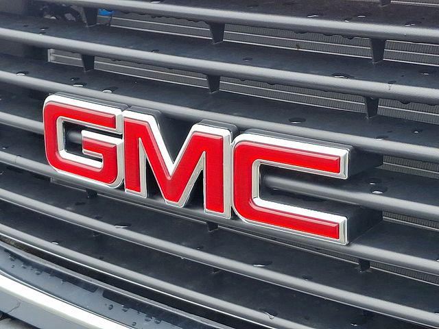 2025 GMC Savana Cutaway Work Van