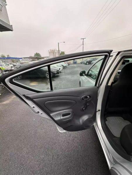 2012 Nissan Versa 1.6 S