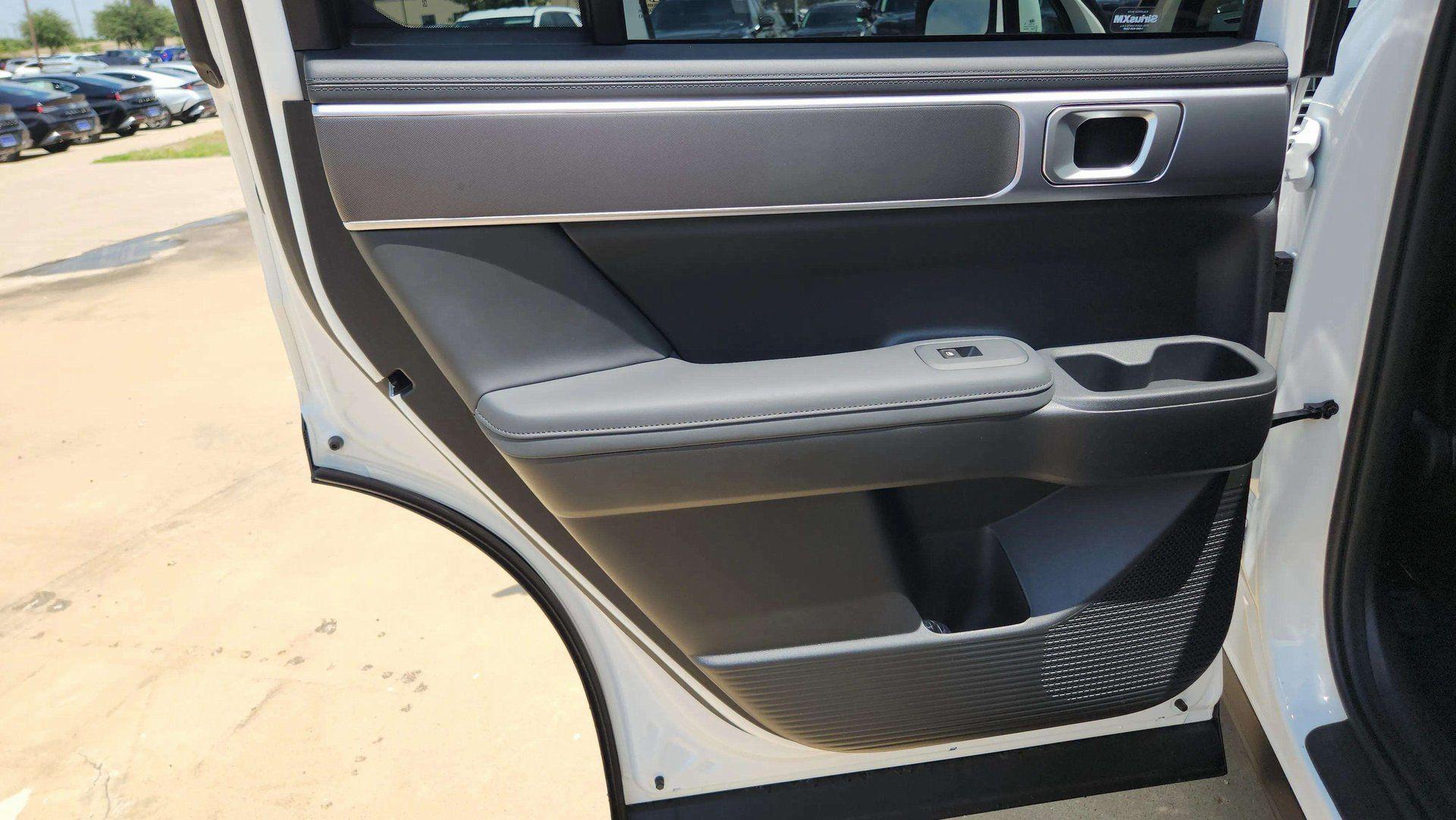 2026 Hyundai Santa Fe SEL - Photo 18