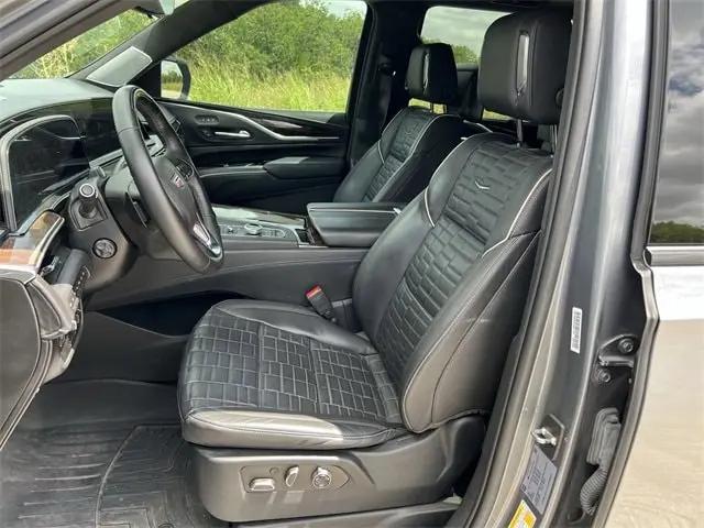 2022 Cadillac Escalade 4WD Sport Platinum