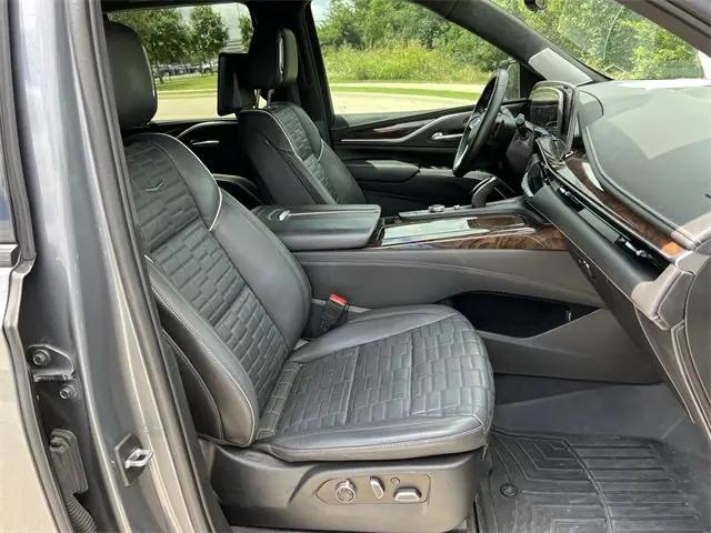 2022 Cadillac Escalade 4WD Sport Platinum
