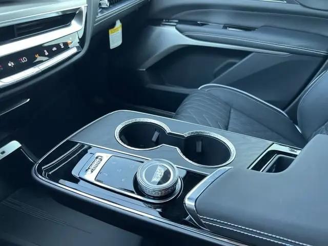 2026 Cadillac iQ V-Series w/1SM