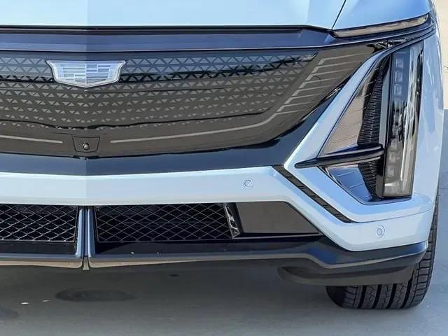 2026 Cadillac iQ V-Series w/1SM