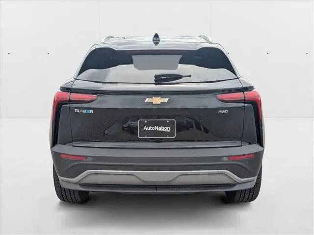 2025 Chevrolet V Blazer eAWD LT
