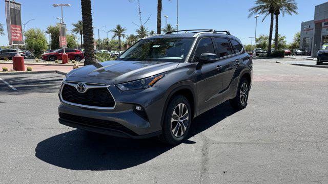 2025 Toyota Highlander XLE