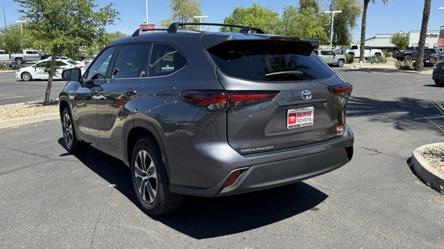 2025 Toyota Highlander XLE