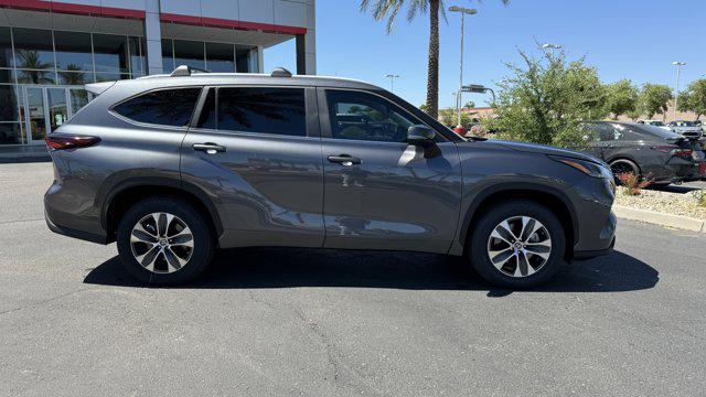 2025 Toyota Highlander XLE