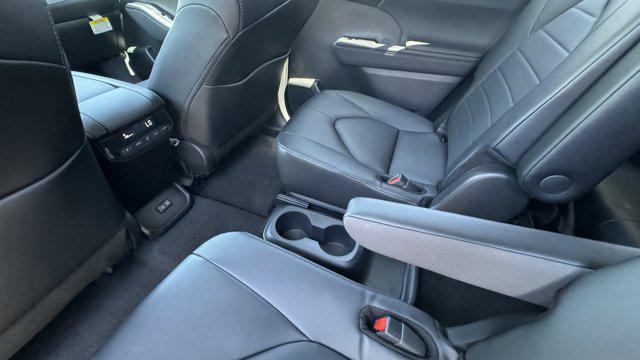 2025 Toyota Highlander XLE