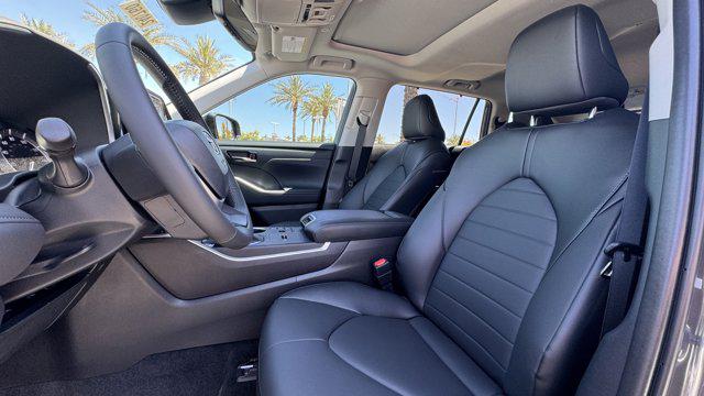 2025 Toyota Highlander XLE