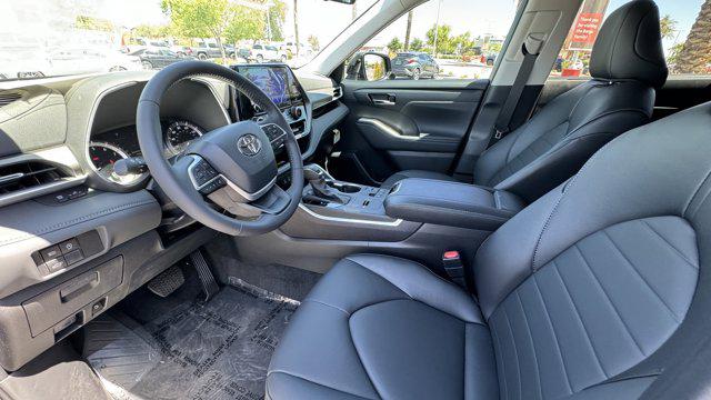 2025 Toyota Highlander XLE