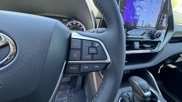 2025 Toyota Highlander XLE