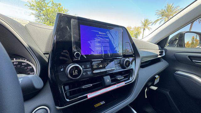 2025 Toyota Highlander XLE