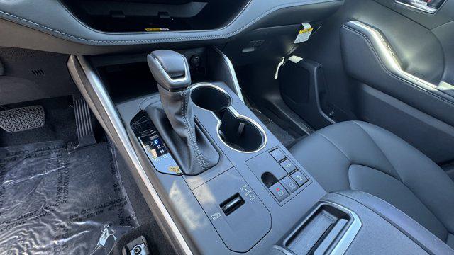 2025 Toyota Highlander XLE
