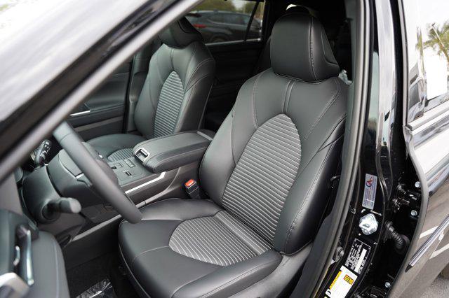 2025 Toyota Highlander XSE