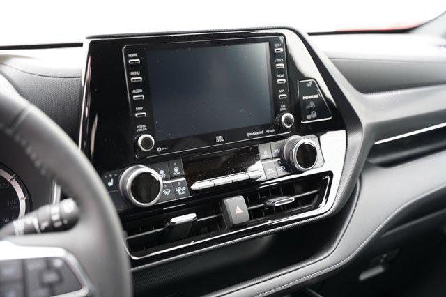 2025 Toyota Highlander XSE