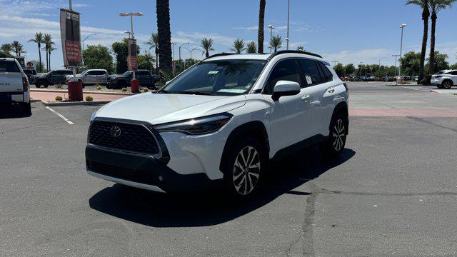 2025 Toyota Corolla Cross XLE