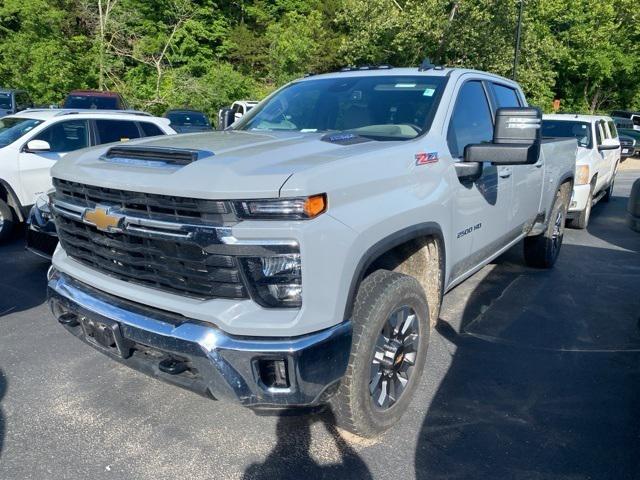 2024 Chevrolet Silverado 2500HD 4WD Crew Cab Standard Bed LT