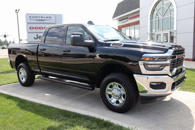 2025 RAM 2500 Tradesman Crew Cab 4x4 64 Box