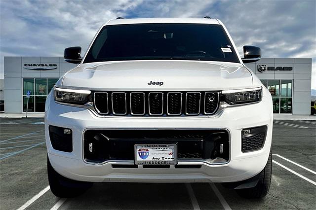 2023 Jeep Grand Cherokee Overland 4x2 2023 Jeep Grand Cherokee Overland 4x2